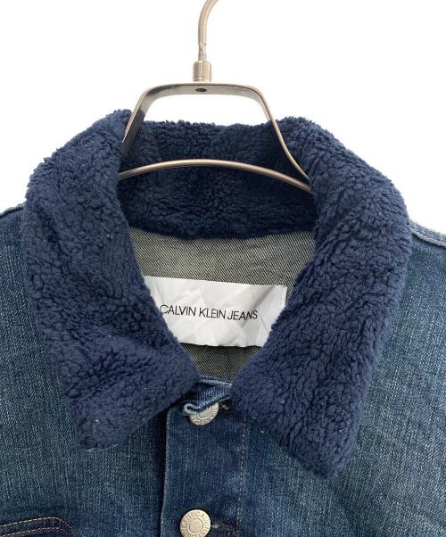 Calvin Klein Jeans（カルバンクラインジーンズ）Calvin Klein Jeans (カルバンクラインジーンズ) 襟ボアデニムジャケット ブルー サイズ:Ｓの古着・服飾アイテム