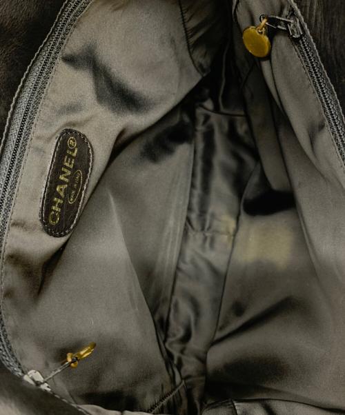 CHANEL（シャネル）CHANEL (シャネル) フリンジショルダーバッグ ブラックの古着・服飾アイテム