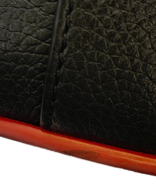 Christian Louboutin（クリスチャン・ルブタン）Christian Louboutin (クリスチャン・ルブタン) 2WAYショルダーバッグ ブラック×レッドの古着・服飾アイテム