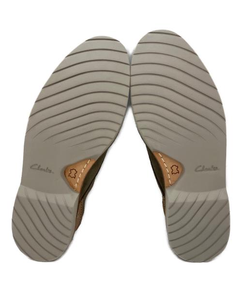 CLARKS（クラークス）CLARKS (クラークス) スウェードシューズ カーキ サイズ:26.5cmの古着・服飾アイテム