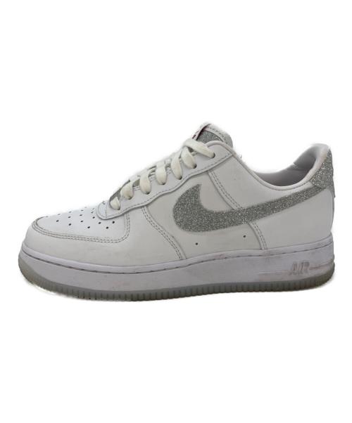 NIKE（ナイキ）NIKE (ナイキ) AIR FORCE 1 07 LX ホワイト×シルバー サイズ:24の古着・服飾アイテム