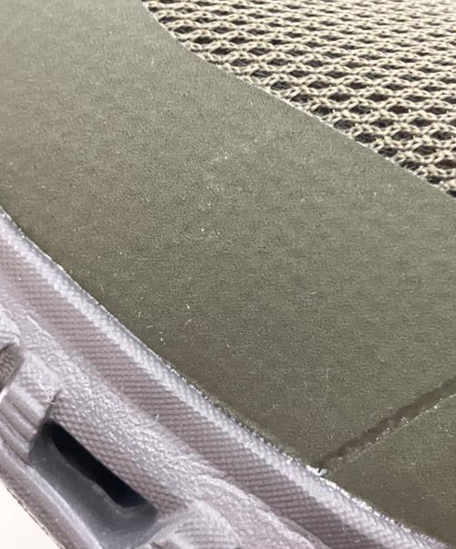 on（オン）on (オン) スニーカー カーキ サイズ:27.5cmの古着・服飾アイテム