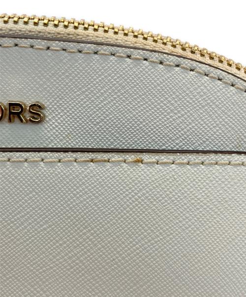 MICHAEL KORS（マイケルコース）MICHAEL KORS (マイケルコース) ショルダーバッグ ホワイトの古着・服飾アイテム