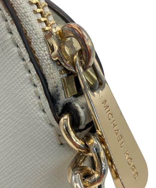 MICHAEL KORS（マイケルコース）MICHAEL KORS (マイケルコース) ショルダーバッグ ホワイトの古着・服飾アイテム