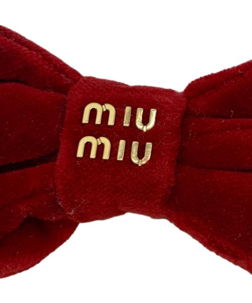 MIU MIU（ミュウミュウ）MIU MIU (ミュウミュウ) ヘアクリップ レッドの古着・服飾アイテム