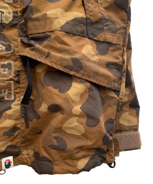 A BATHING APE（アベイシングエイプ）A BATHING APE (アベイシングエイプ) マウンテンパーカー ブラウン サイズ:XLの古着・服飾アイテム
