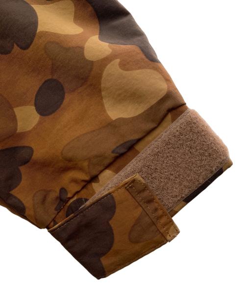 A BATHING APE（アベイシングエイプ）A BATHING APE (アベイシングエイプ) マウンテンパーカー ブラウン サイズ:XLの古着・服飾アイテム