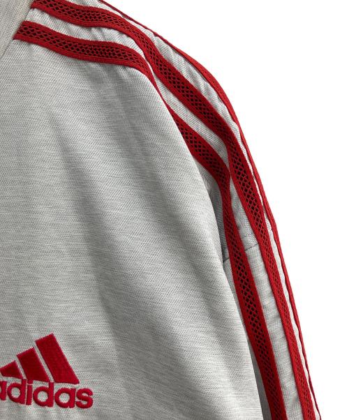 adidas（アディダス）adidas (アディダス) ジップパーカー グレー×レッド サイズ:Ｓの古着・服飾アイテム