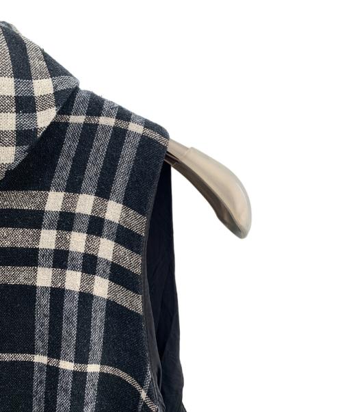 BURBERRY LONDON（バーバリーロンドン）BURBERRY LONDON (バーバリーロンドン) ノースリーブワンピース ホワイト×ブラック サイズ:Lの古着・服飾アイテム