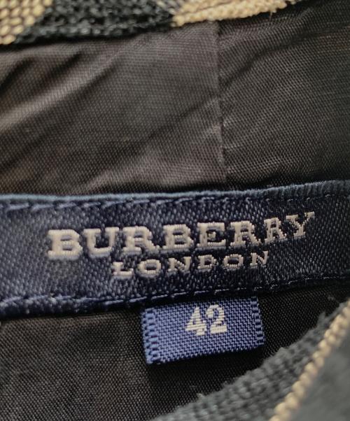 BURBERRY LONDON（バーバリーロンドン）BURBERRY LONDON (バーバリーロンドン) ノースリーブワンピース ホワイト×ブラック サイズ:Lの古着・服飾アイテム