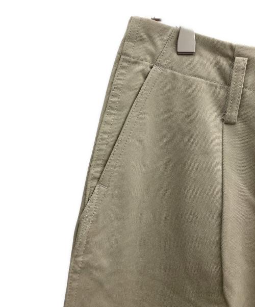 DRAWER（ドゥロワー）DRAWER (ドゥロワー) タックワイドパンツ ベージュ サイズ: 96cm (W38)の古着・服飾アイテム