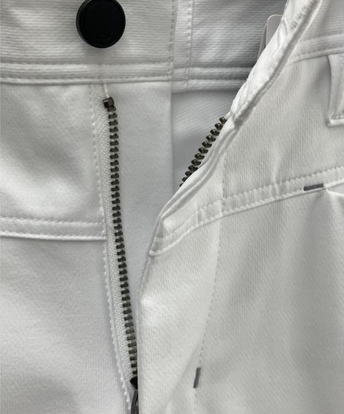 OAKLEY（オークリー）OAKLEY (オークリー) ゴルフパンツ ホワイト サイズ:36 未使用品の古着・服飾アイテム