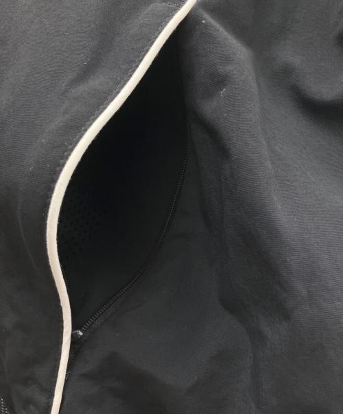 adidas（アディダス）adidas (アディダス) ナイロンジャケットback logo Flames ブラック サイズ:2XLの古着・服飾アイテム