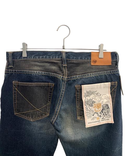 TASUKI JEANS（タスキジーンズ）TASUKI JEANS (タスキジーンズ) デニムパンツ ブラック×インディゴ サイズ:38の古着・服飾アイテム