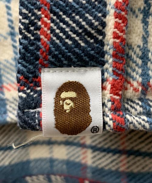 A BATHING APE（アベイシングエイプ）A BATHING APE (アベイシングエイプ) 長袖シャツ ブルー サイズ:Lの古着・服飾アイテム