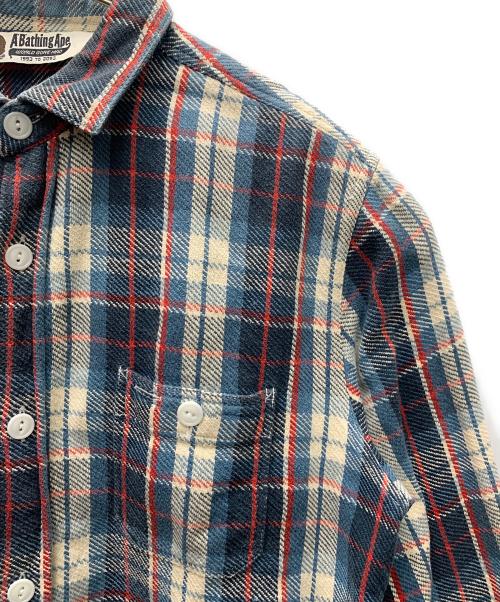 A BATHING APE（アベイシングエイプ）A BATHING APE (アベイシングエイプ) 長袖シャツ ブルー サイズ:Lの古着・服飾アイテム