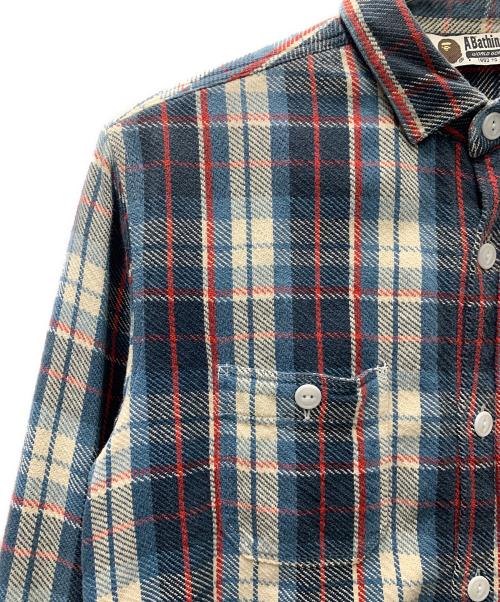 A BATHING APE（アベイシングエイプ）A BATHING APE (アベイシングエイプ) 長袖シャツ ブルー サイズ:Lの古着・服飾アイテム