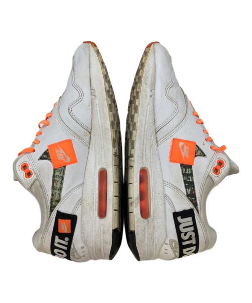 NIKE（ナイキ）NIKE (ナイキ) ローカットスニーカー ホワイト×オレンジ サイズ:25.5の古着・服飾アイテム