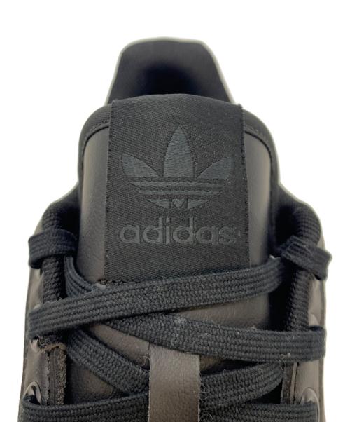 adidas（アディダス）adidas (アディダス) ローカットスニーカー ブラック サイズ:26cmの古着・服飾アイテム