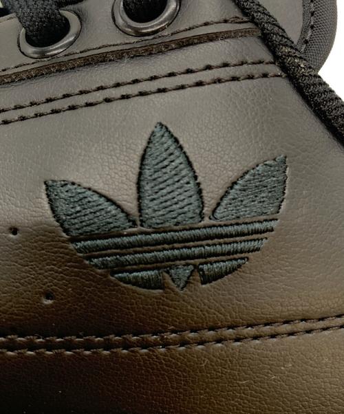 adidas（アディダス）adidas (アディダス) ローカットスニーカー ブラック サイズ:26cmの古着・服飾アイテム
