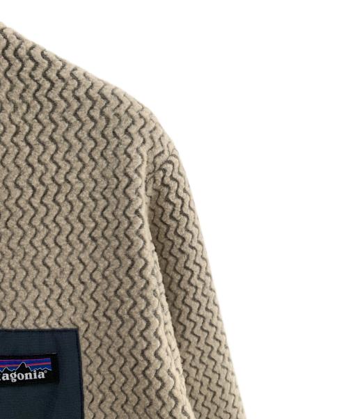 Patagonia（パタゴニア）Patagonia (パタゴニア) フリーススウェット アイボリー サイズ:Ｍの古着・服飾アイテム
