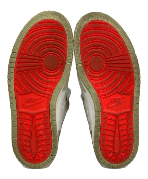 NIKE（ナイキ）NIKE (ナイキ) ハイカットスニーカー ベージュ×ホワイト サイズ:26.5の古着・服飾アイテム