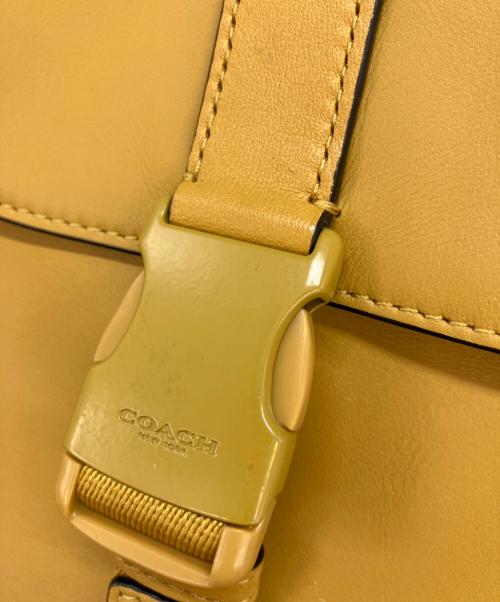 COACH（コーチ）COACH (コーチ) ショルダーバッグ イエローの古着・服飾アイテム