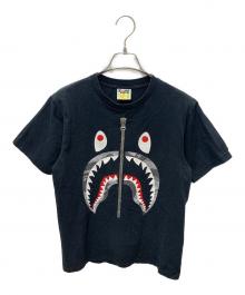 BAPE BY A BATHING APE（ベイプバイアベイシングエイプ）の古着「ハニカム カモ シャーク Tシャツ」｜ブラック