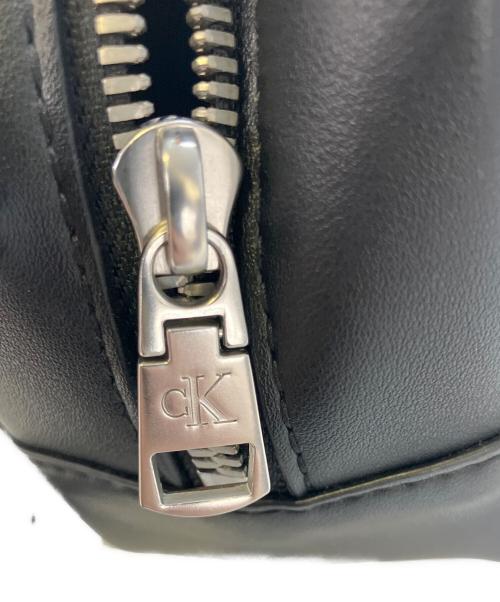Calvin Klein（カルバンクライン）Calvin Klein (カルバンクライン) ショルダーバッグ ブラックの古着・服飾アイテム