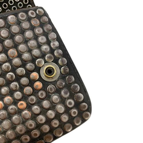htc（エイチティーシー）htc (エイチティーシー) スタッズウォレット ブラックの古着・服飾アイテム
