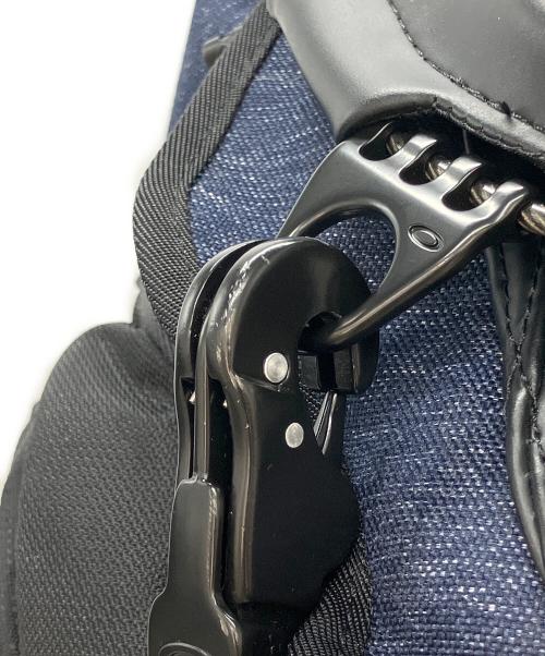 OAKLEY（オークリー）OAKLEY (オークリー) キッチンシンクバックパック ブラック×ネイビーの古着・服飾アイテム