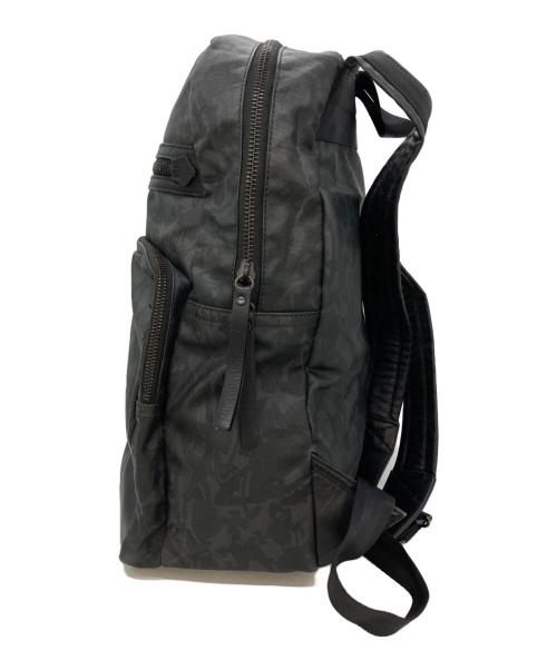 Vivienne Westwood（ヴィヴィアンウエストウッド）Vivienne Westwood (ヴィヴィアンウエストウッド) リュック ブラックの古着・服飾アイテム