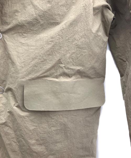DESCENTE（デサント）DESCENTE (デサント) ナイロンテーラードジャケット カーキ サイズ:Ｓの古着・服飾アイテム