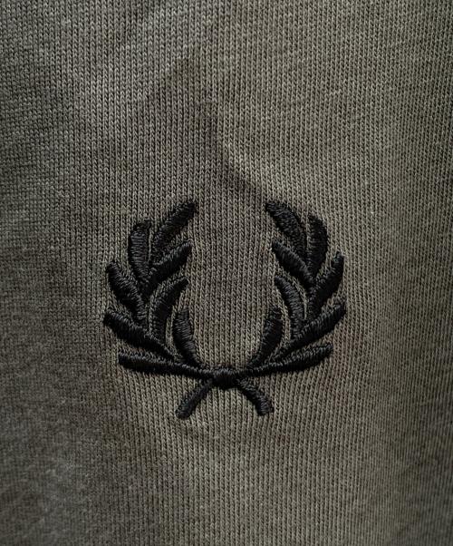 FRED PERRY（フレッドペリー）FRED PERRY (フレッドペリー) 半袖カットソー カーキ サイズ:Lの古着・服飾アイテム