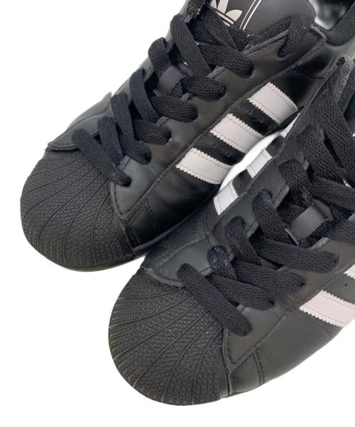 adidas（アディダス）adidas (アディダス) ローカットスニーカー ブラック サイズ:26.5cmの古着・服飾アイテム