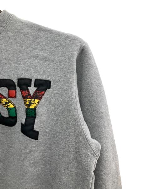 stussy（ステューシー）stussy (ステューシー) シルバータグ ラスタカラー グレー サイズ:XLの古着・服飾アイテム