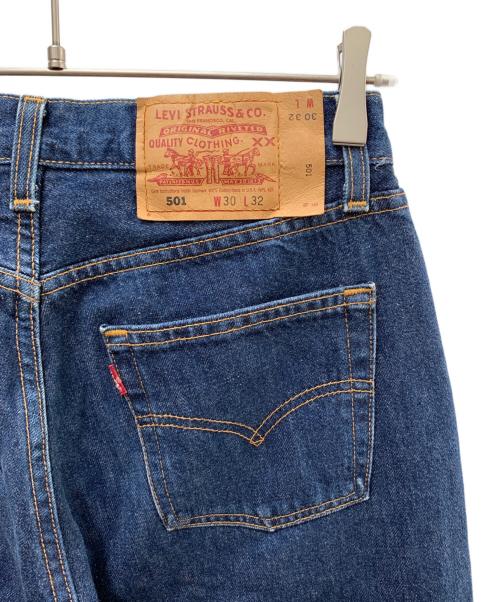 LEVI'S（リーバイス）LEVI'S (リーバイス) ジーンズ ネイビー サイズ:W30×L32の古着・服飾アイテム
