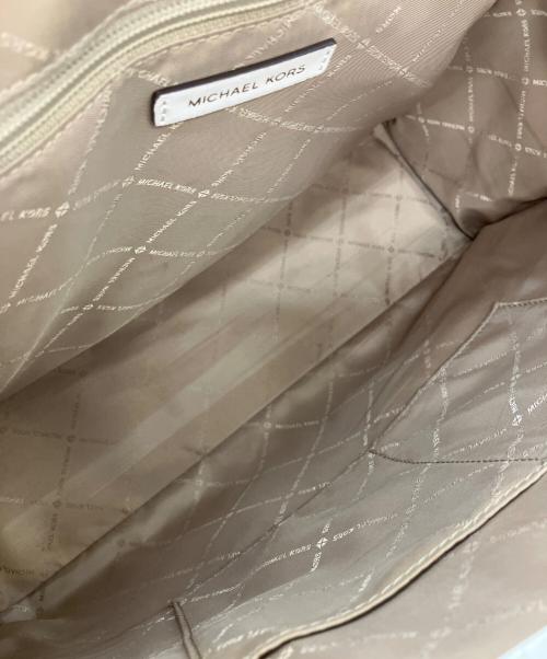 MICHAEL KORS（マイケルコース）MICHAEL KORS (マイケルコース) トートバッグ ホワイト×ブラウンの古着・服飾アイテム