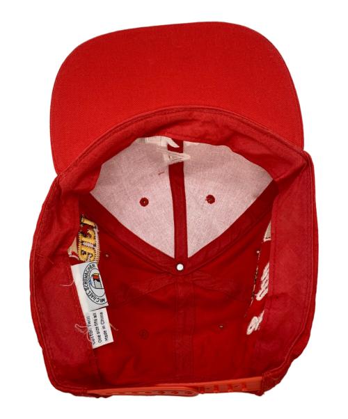 DEKRA（デクラ）DEKRA (デクラ) キャップ レッドの古着・服飾アイテム
