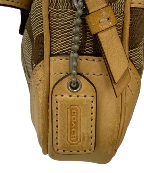 COACH（コーチ）COACH (コーチ) ショルダーポーチ ベージュ×ブラウンの古着・服飾アイテム