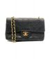 CHANEL（シャネル）の古着「マトラッセチェーンショルダーバッグ」｜ブラック