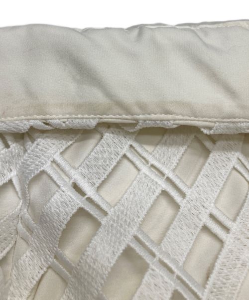 FRAY ID（フレイ アイディー）FRAY ID (フレイ アイディー) エンブロイダリーレーススカート ホワイト サイズ:XSの古着・服飾アイテム