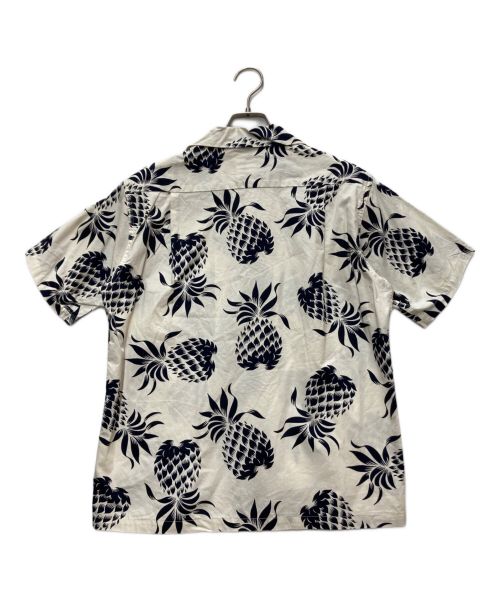 Duke Kahanamoku（デュークカハナモク）Duke Kahanamoku (デュークカハナモク) アロハシャツ ホワイト サイズ:Sの古着・服飾アイテム