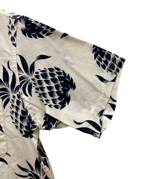 Duke Kahanamoku（デュークカハナモク）Duke Kahanamoku (デュークカハナモク) アロハシャツ ホワイト サイズ:Sの古着・服飾アイテム