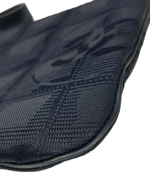 CHANEL（シャネル）CHANEL (シャネル) コスメポーチ ニュートラベルライン ブラックの古着・服飾アイテム