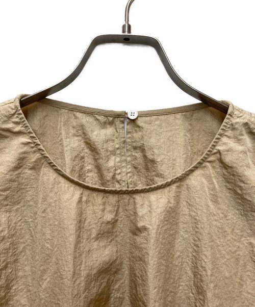SALON（サロン）SALON (サロン) シャーリングスリーブブラウス ベージュ サイズ:Fの古着・服飾アイテム