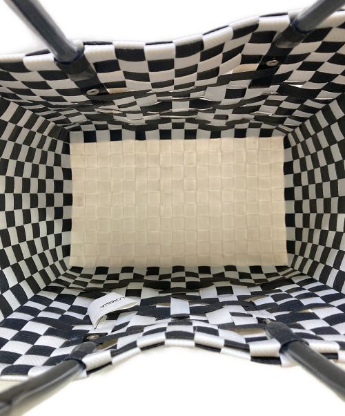 MARNI（マルニ）MARNI (マルニ) フラワーカフェピクニックバッグ ブラック×ホワイトの古着・服飾アイテム