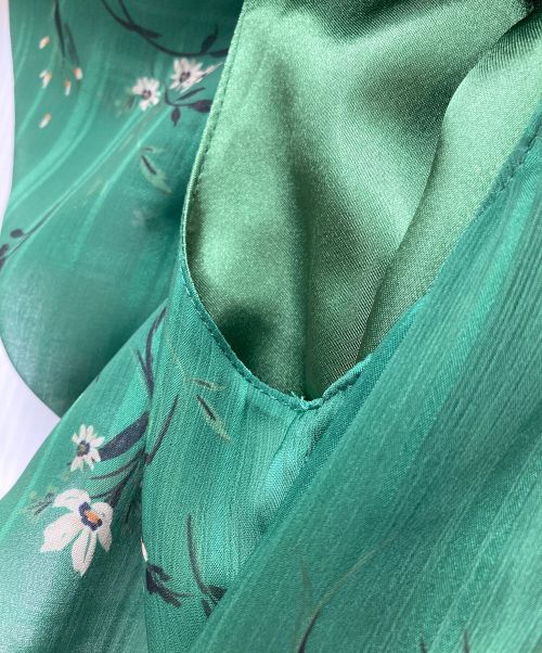 JUSGLITTY（ジャスグリッティー）JUSGLITTY (ジャスグリッティー) フラワープリントフリルワンピース グリーン サイズ:1の古着・服飾アイテム