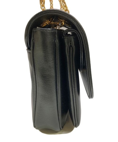 GUCCI（グッチ）GUCCI (グッチ) チェーンショルダーバッグ マリーナ ブラック×ゴールドの古着・服飾アイテム