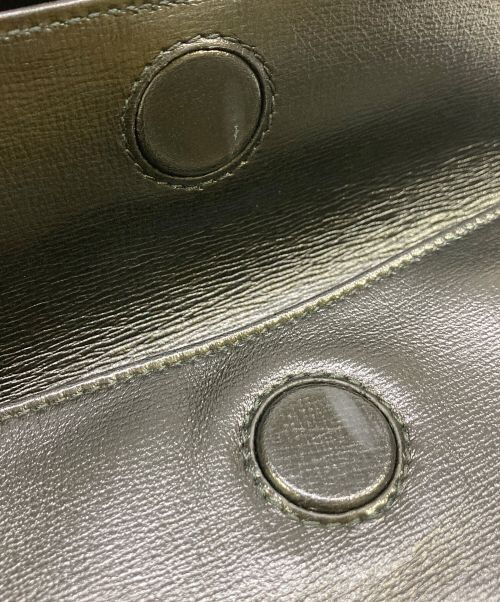 GUCCI（グッチ）GUCCI (グッチ) チェーンショルダーバッグ マリーナ ブラック×ゴールドの古着・服飾アイテム